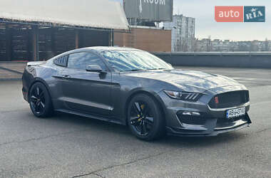 Купе Ford Mustang 2017 в Киеве