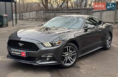 Купе Ford Mustang 2016 в Києві