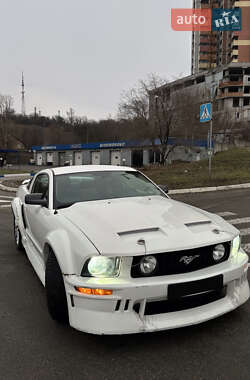 Купе Ford Mustang 2008 в Киеве