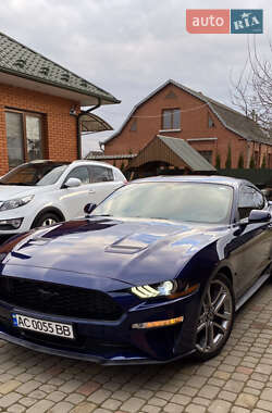 Купе Ford Mustang 2017 в 