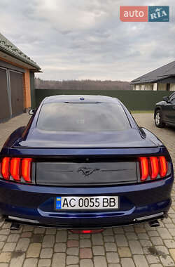 Купе Ford Mustang 2017 в 