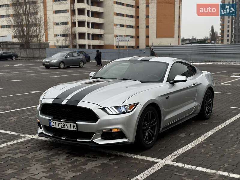 Купе Ford Mustang 2014 в Києві