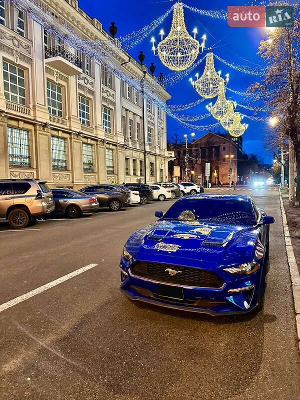 Купе Ford Mustang 2018 в 