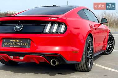 Купе Ford Mustang 2017 в 