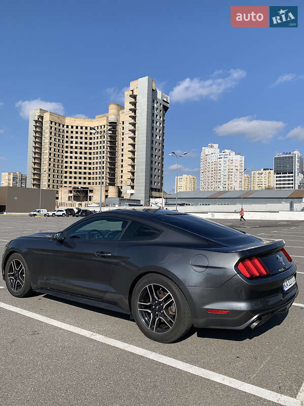 Купе Ford Mustang 2017 в Києві
