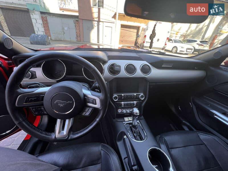 Купе Ford Mustang 2015 в Киеве