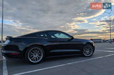 Купе Ford Mustang 2016 в 