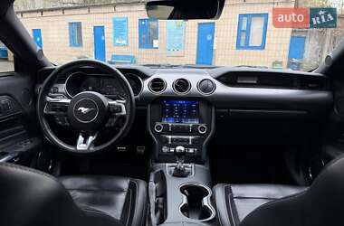 Купе Ford Mustang 2021 в 