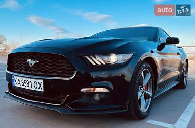 Купе Ford Mustang 2017 в 
