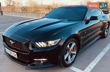Купе Ford Mustang 2017 в 