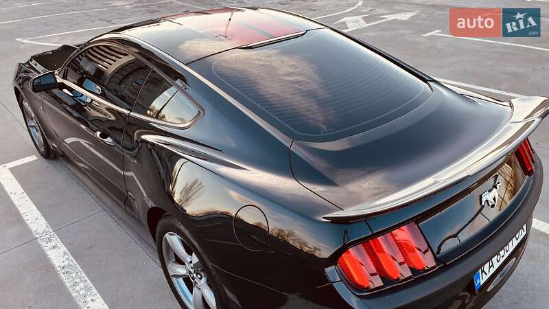 Купе Ford Mustang 2017 в Киеве