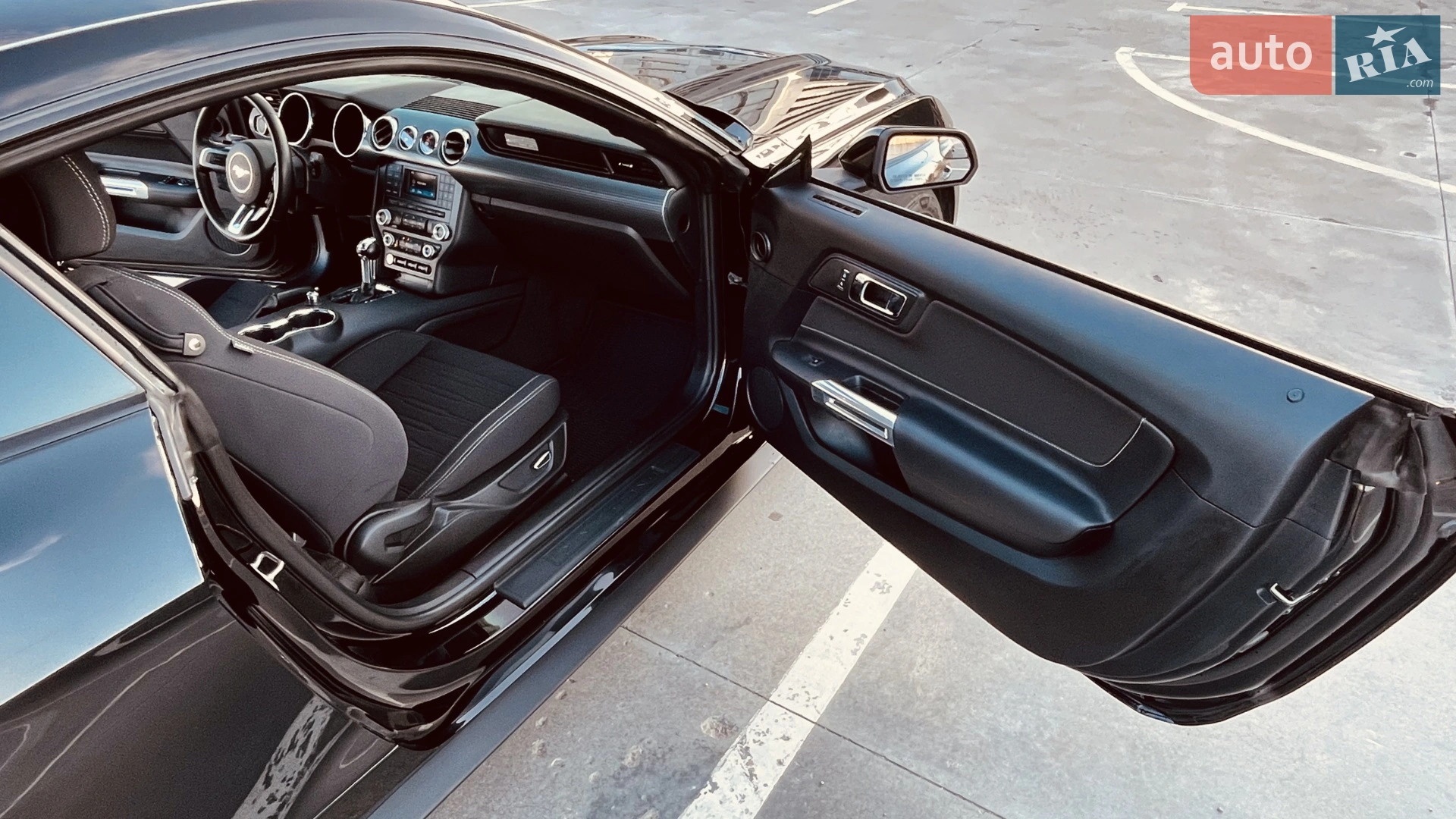 2017 Ford Mustang - мініатюра 23