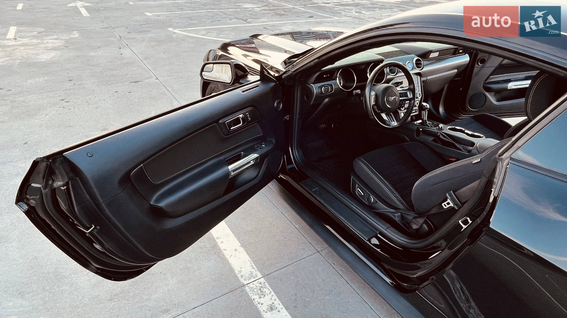 2017 Ford Mustang - мініатюра 25