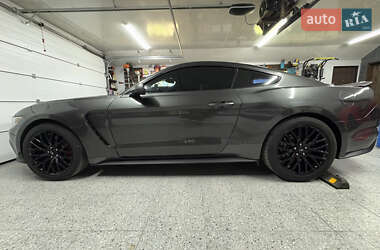 Купе Ford Mustang 2015 в 