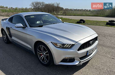 Купе Ford Mustang 2016 в 
