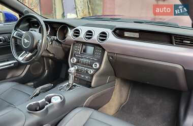 Купе Ford Mustang 2015 в 