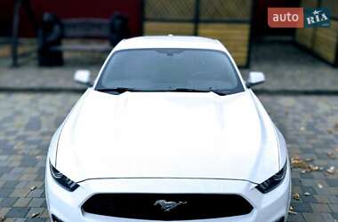 Купе Ford Mustang 2017 в 