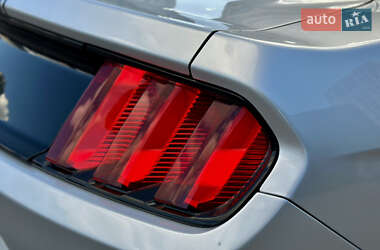 Купе Ford Mustang 2015 в 