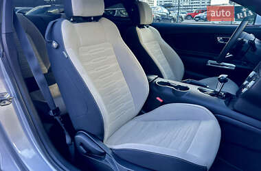 Купе Ford Mustang 2015 в 