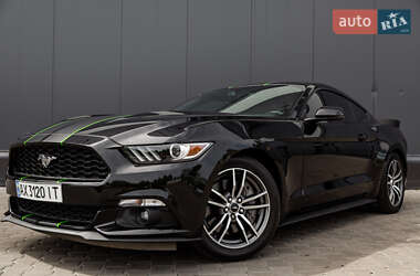 Купе Ford Mustang 2015 в Києві