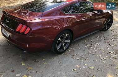 Купе Ford Mustang 2017 в 