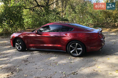 Купе Ford Mustang 2017 в 