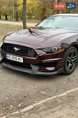 Купе Ford Mustang 2018 в 