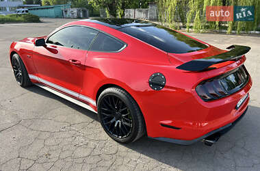 Купе Ford Mustang 2018 в 