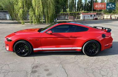 Купе Ford Mustang 2018 в Умани
