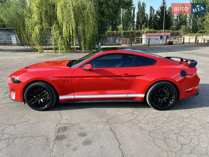 Купе Ford Mustang 2018 в Умани