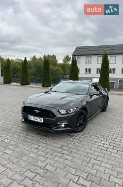Купе Ford Mustang 2015 в 