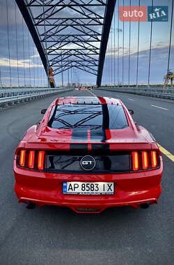 Купе Ford Mustang 2015 в 