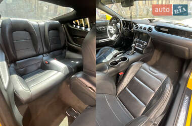 Купе Ford Mustang 2014 в 