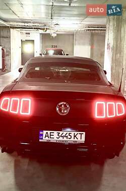 Кабриолет Ford Mustang 2014 в 