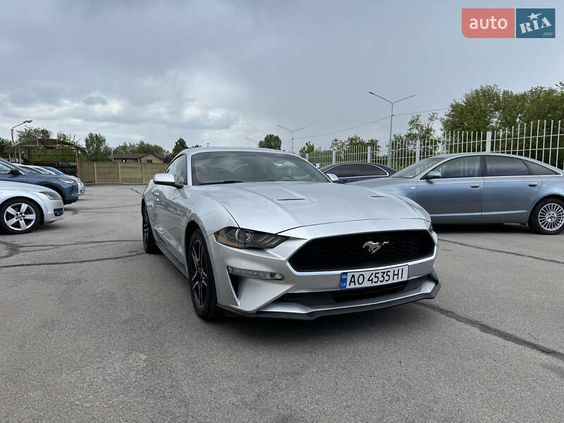 Купе Ford Mustang 2019 в Киеве фото 5 Купе Ford Mustang 2019 в Киеве