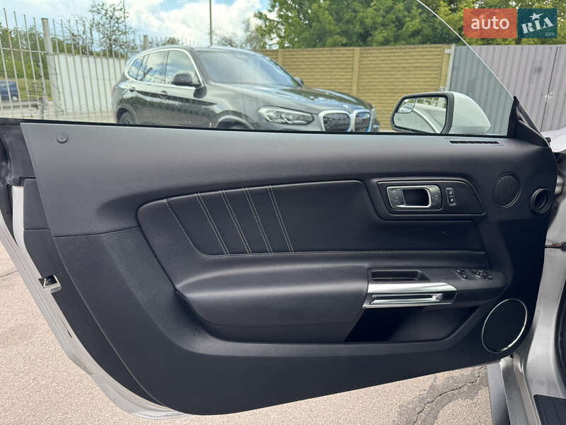 Купе Ford Mustang 2019 в Киеве фото 17 Купе Ford Mustang 2019 в Киеве