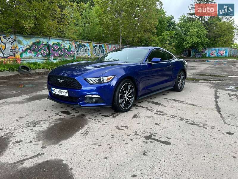 Купе Ford Mustang 2015 в Львове
