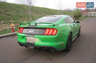 Купе Ford Mustang 2019 в 