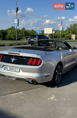 Кабриолет Ford Mustang 2015 в 