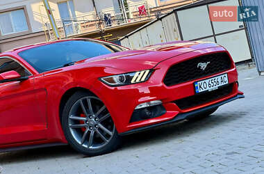 Купе Ford Mustang 2016 в 