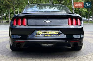 Купе Ford Mustang 2014 в 