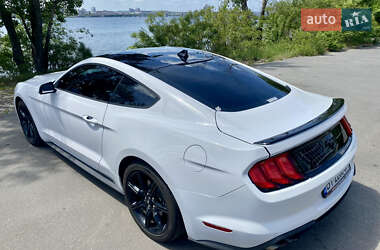 Купе Ford Mustang 2020 в 