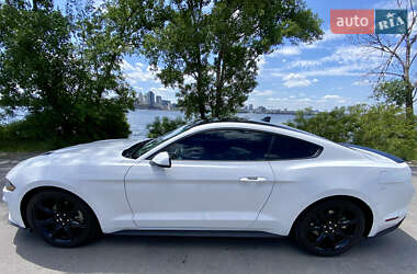 Купе Ford Mustang 2020 в 