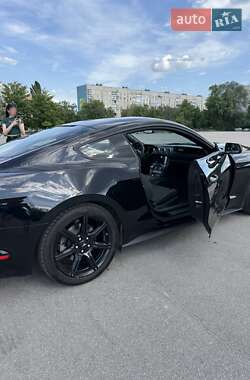 Купе Ford Mustang 2016 в 