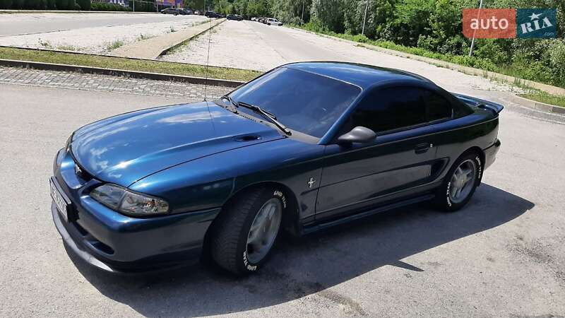 Купе Ford Mustang 1995 в Днепре