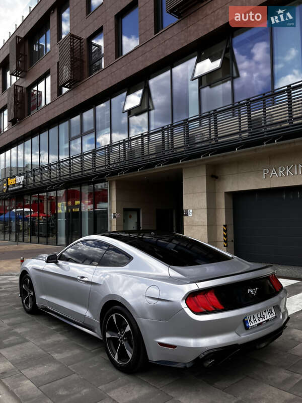 Купе Ford Mustang 2018 в Киеве фото 10 Купе Ford Mustang 2018 в Киеве