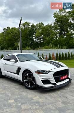 Купе Ford Mustang 2020 в 