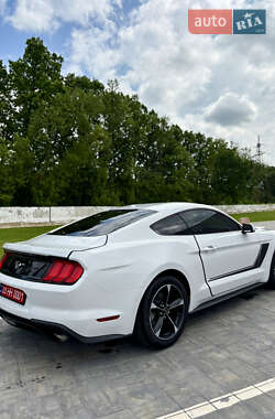 Купе Ford Mustang 2020 в 