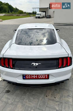 Купе Ford Mustang 2020 в 