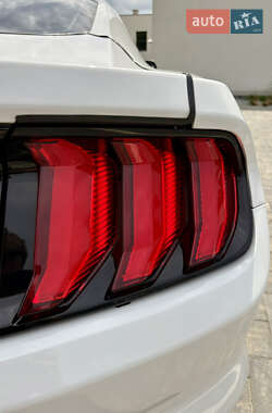 Купе Ford Mustang 2020 в 